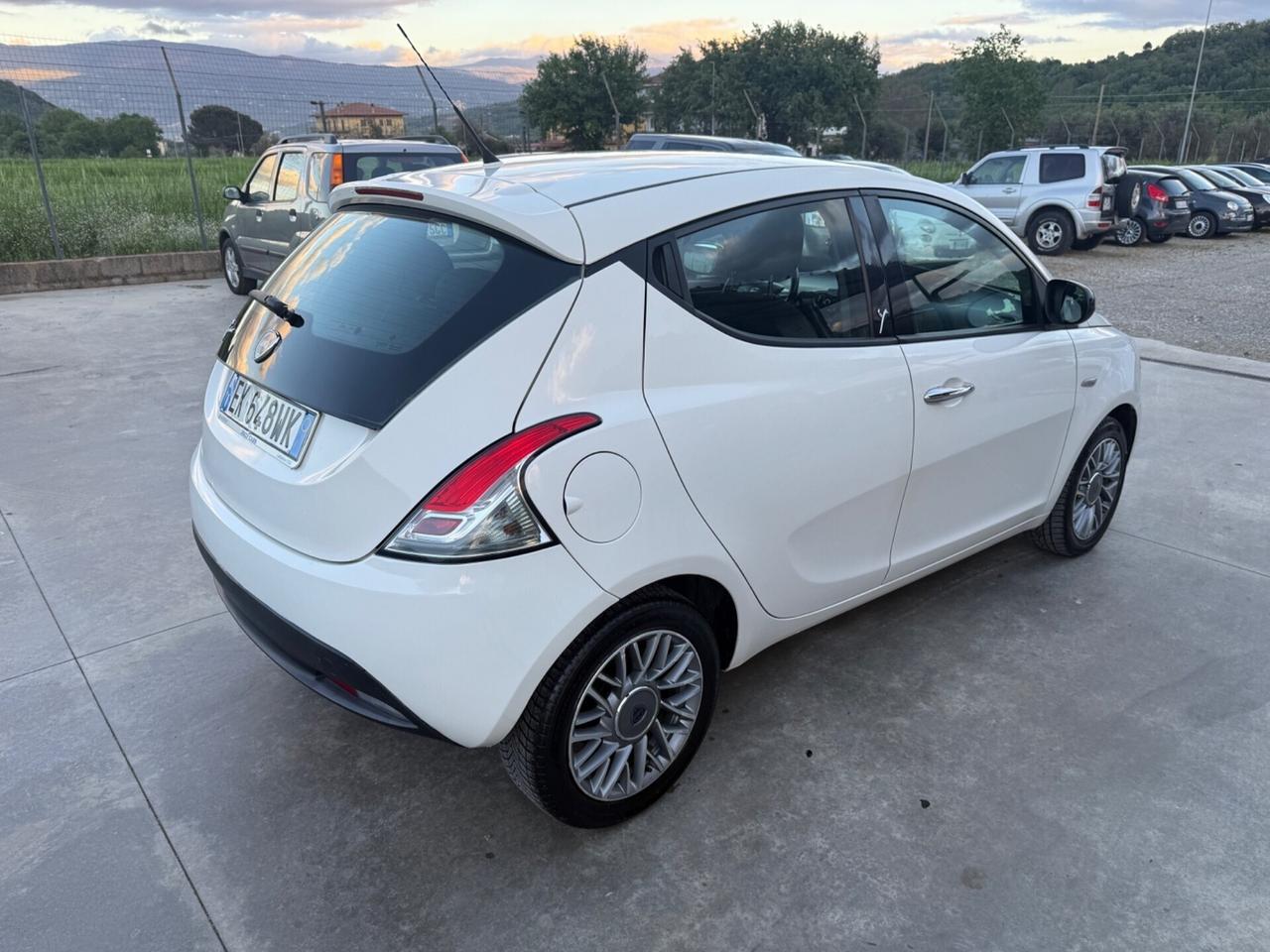 Lancia Ypsilon 1.3 MJT 16V 95 CV 5 porte S&S Gold