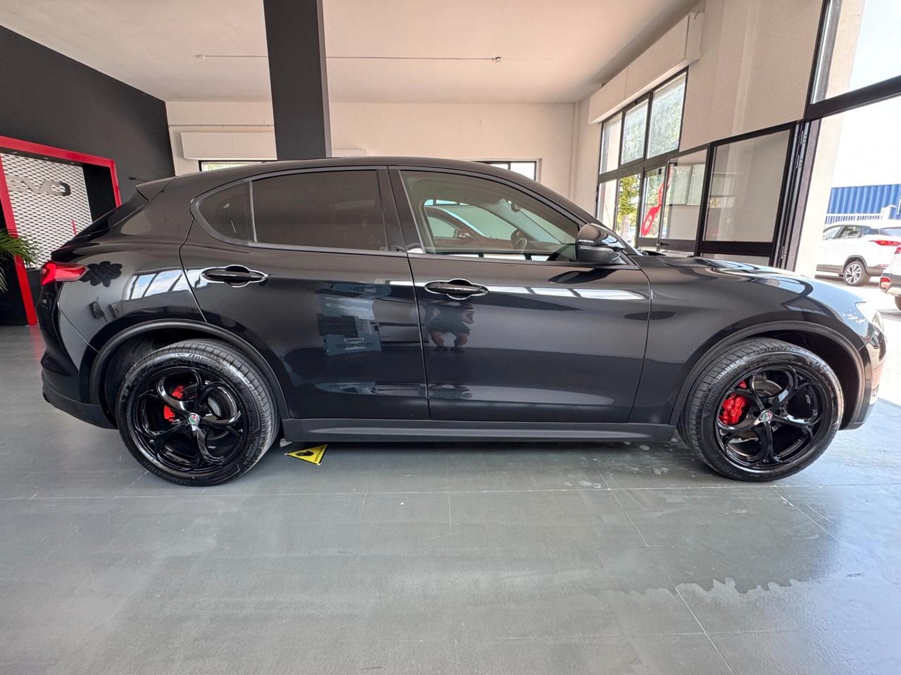 Alfa Romeo Stelvio 2.2 TD190CV Q4 Total Black-2021