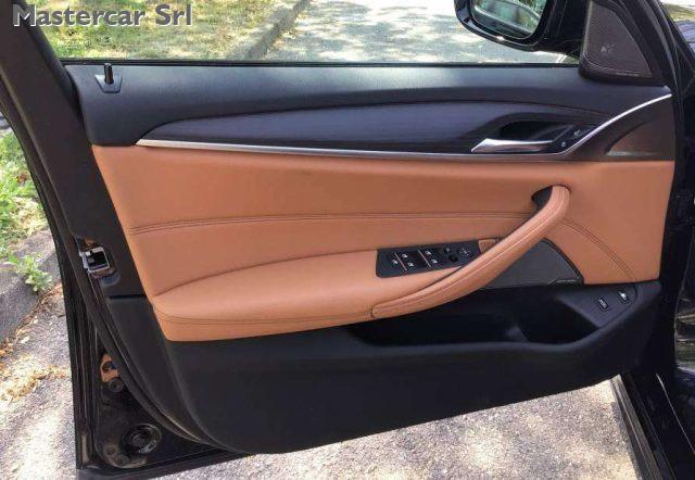 BMW 545 G30 Berlina LCI 545e xdrive Msport auto - REAR TV