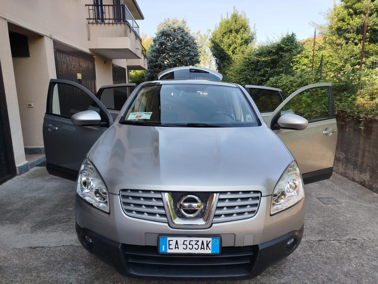 Nissan Qashqai 2.0 BENZINA 140cv 4x4 / 69.000km
