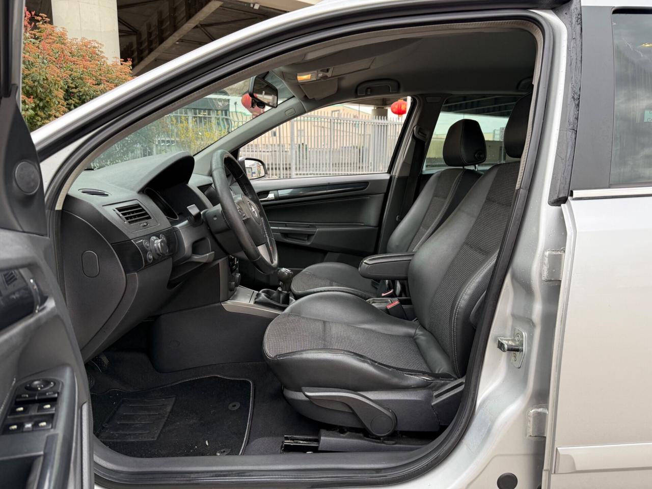 Opel Astra 1.9 CDTI 120CV Station Wagon SuperFull Perfetta