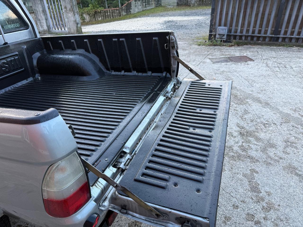 Mitsubishi L200 2.5 TDI 4WD Pick-up