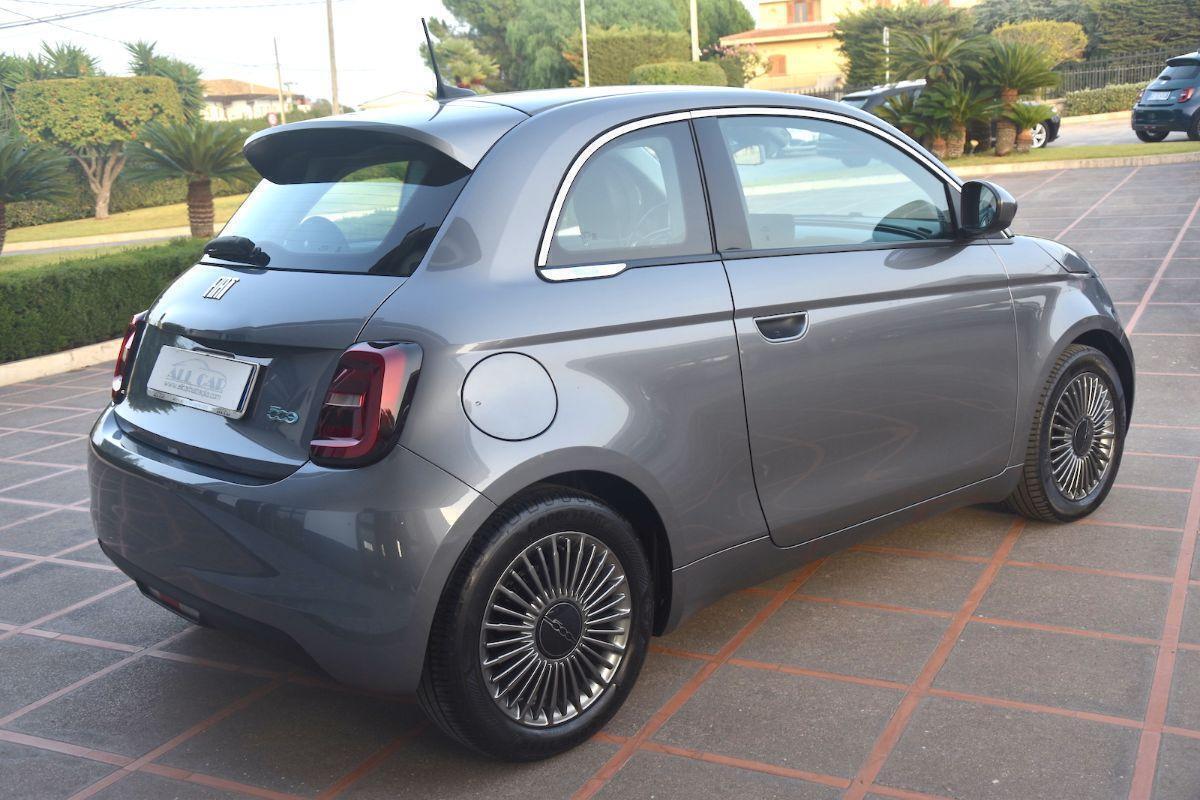 Fiat 500 Icon Berlina 42 kWh