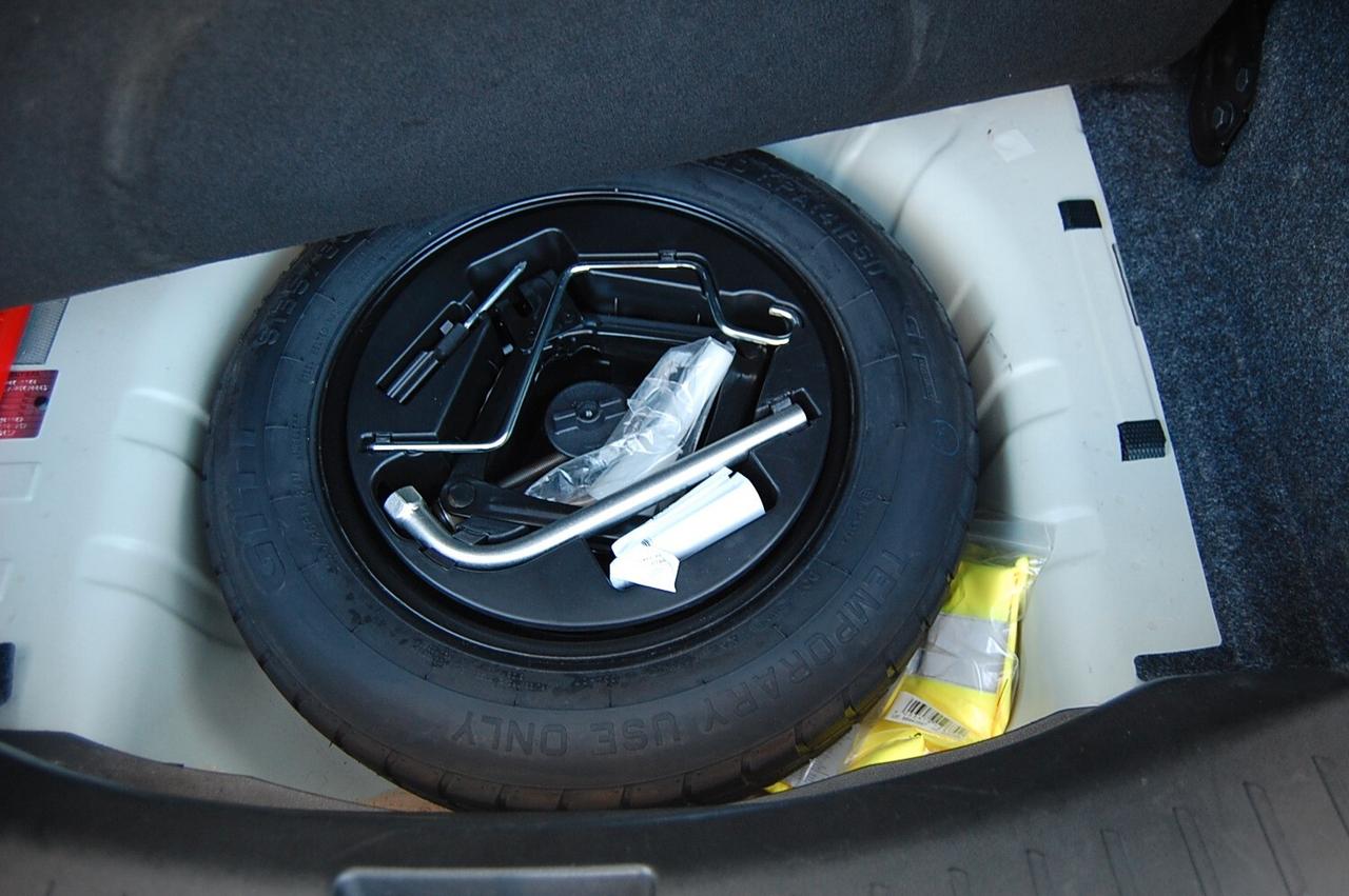 Lancia Ypsilon 1.0 FireFly 5 porte S&S Hybrid Platino