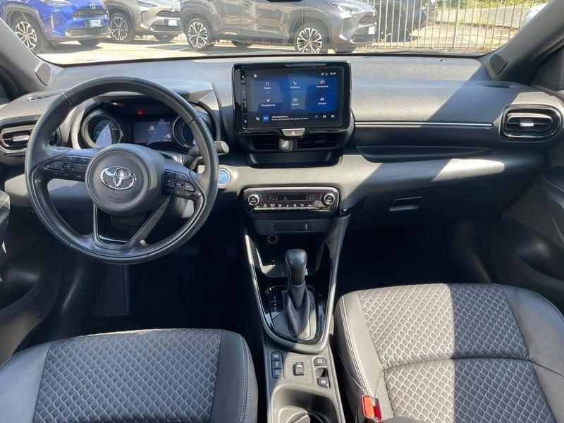 Toyota Yaris Hybrid Lounge MY22 GARANZIA FINO AL 2037