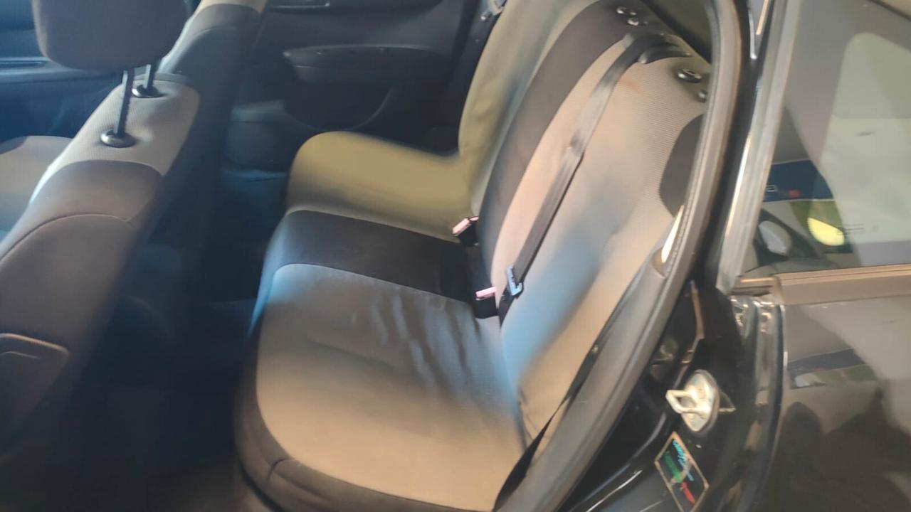 Citroen C4 1.6 HDi 90CV Classique