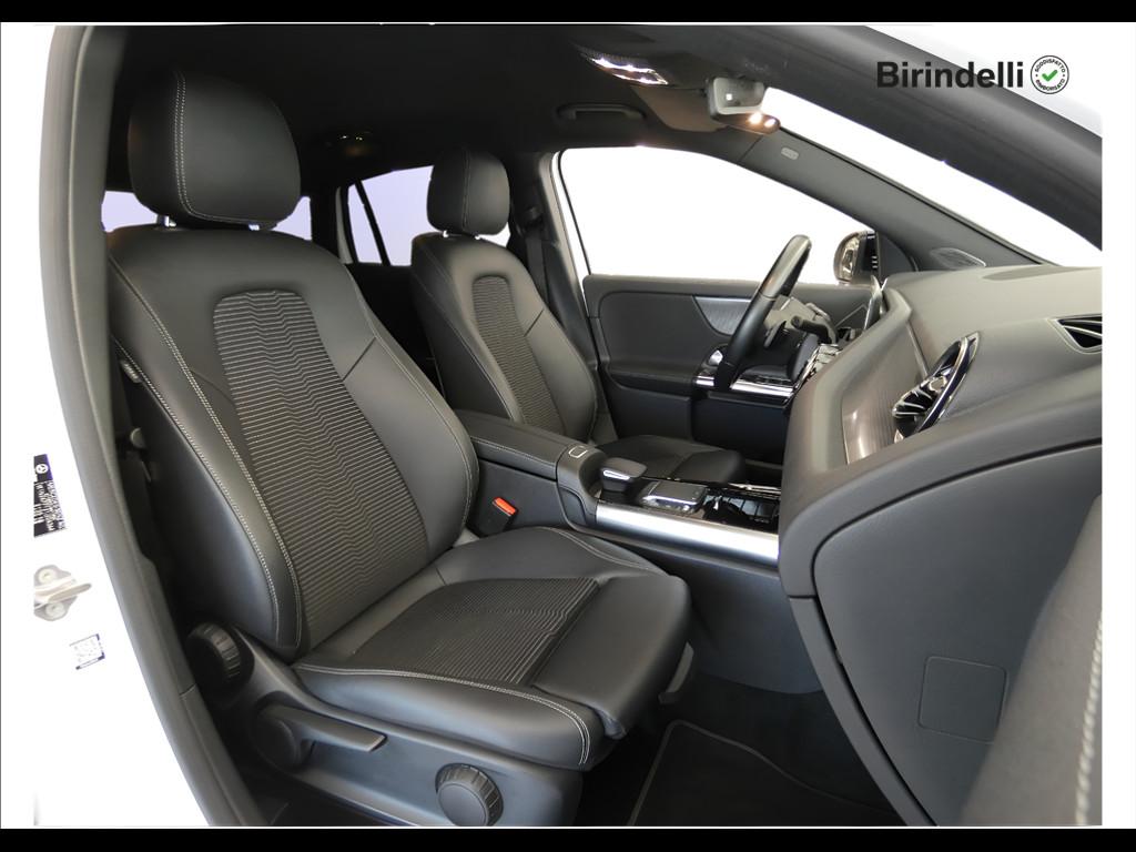 Mercedes-Benz GLA (H247) - GLA 200 d Automatic Sport