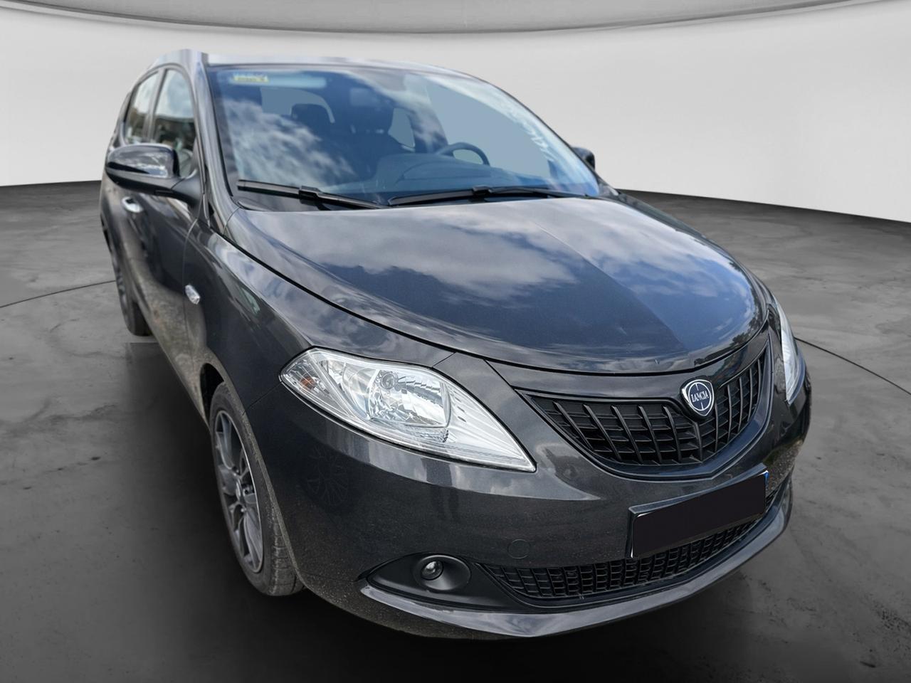 LANCIA Ypsilon III 2021 - Ypsilon 1.0 firefly hybrid Silver s&s 70cv