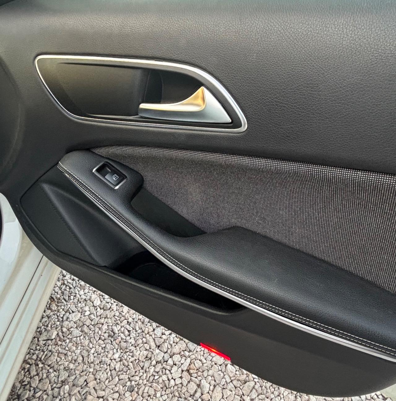 Mercedes-benz A 180 d Premium Restayling