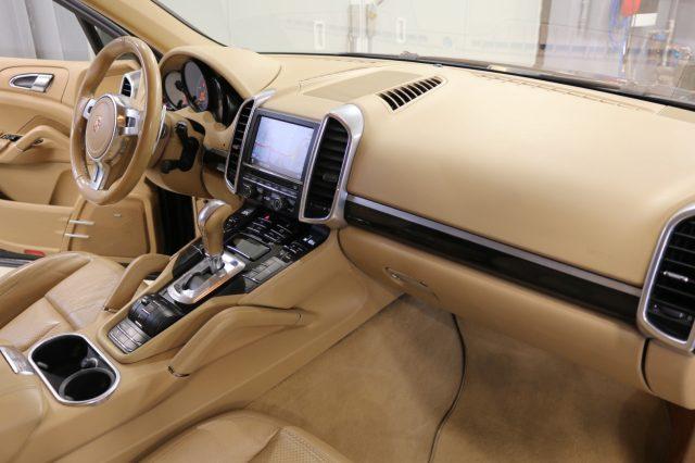 PORSCHE Cayenne 3.0 Diesel "" TETTO PANORAMICO / SERVICE PORSCHE""