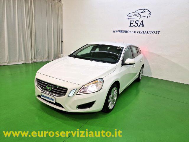 VOLVO V60 D3 Geartronic Momentum