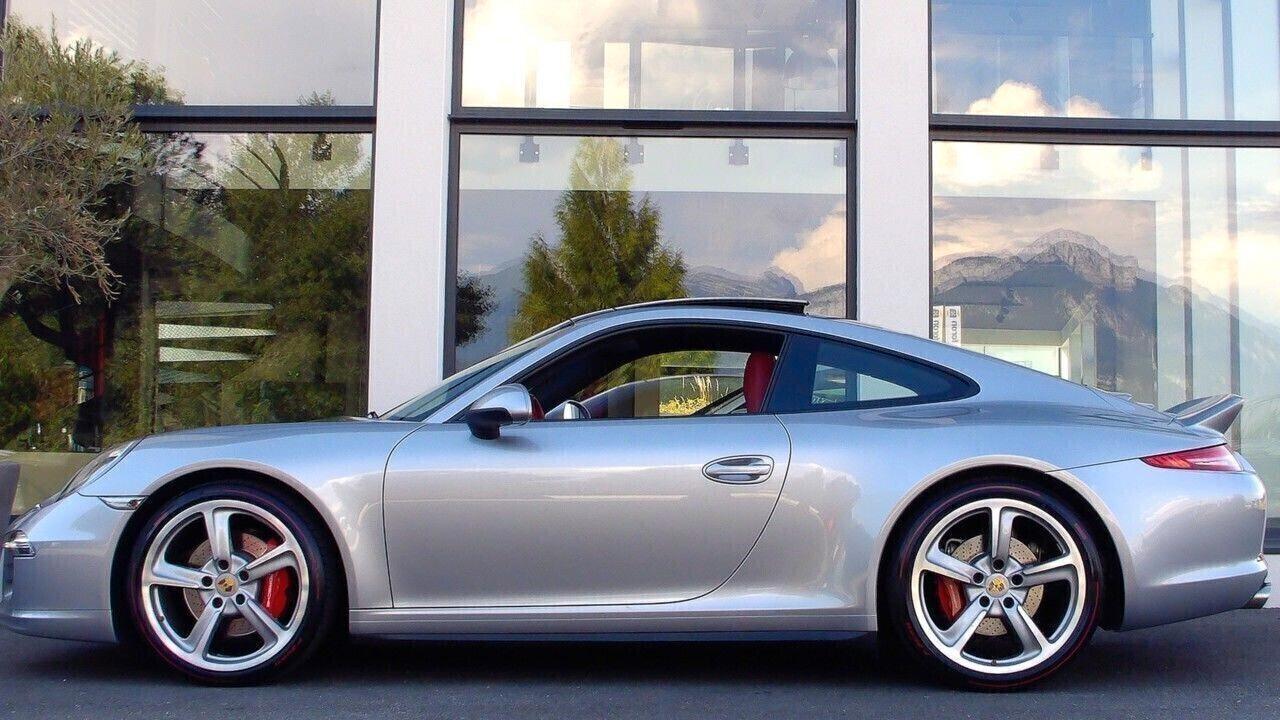 Porsche 911 3.8 Carrera 4S Coupé