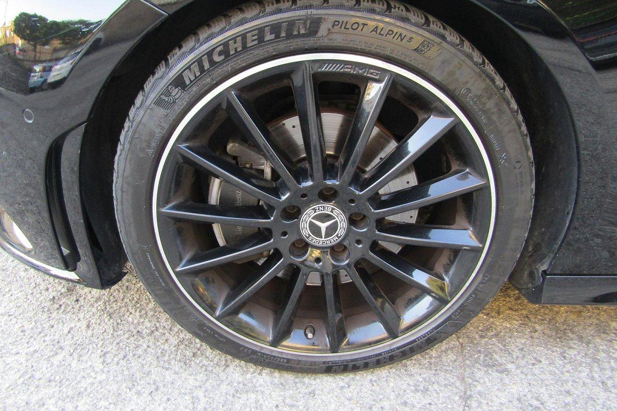 MERCEDES CLA 200 d Automatic Premium
