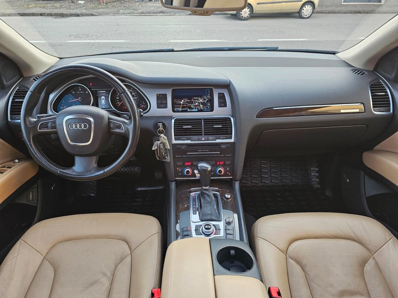 Audi Q7 3.0 V6 TDI 240cv Quattro*Pelle*Navi*Tetto*Bi-Xeno*21*7Posti*