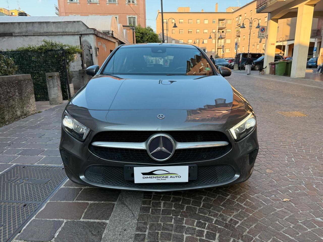 Mercedes-benz A 180 A 180 d Premium