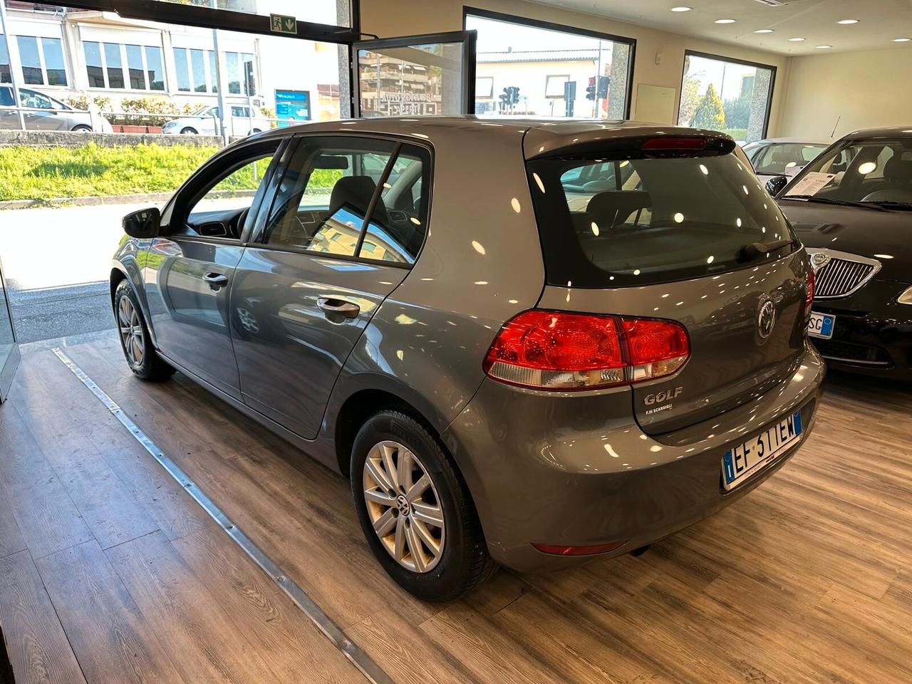 Volkswagen Golf 1.6 TDI DPF 5p.