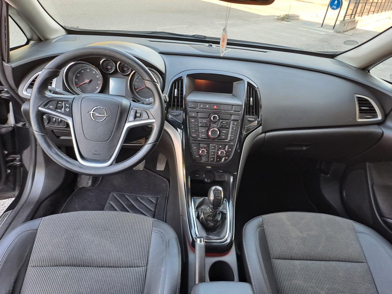 Opel Astra 1.4 Turbo 140CV Sports Tourer GPL Tech Cosmo