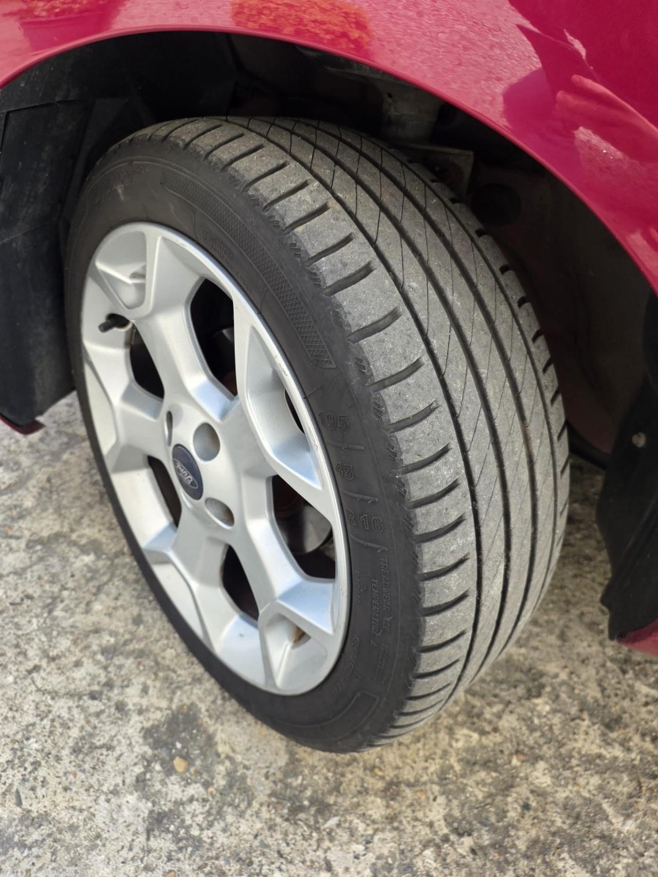 Ford Ka Ka+ 1.2 8V 69CV Sport