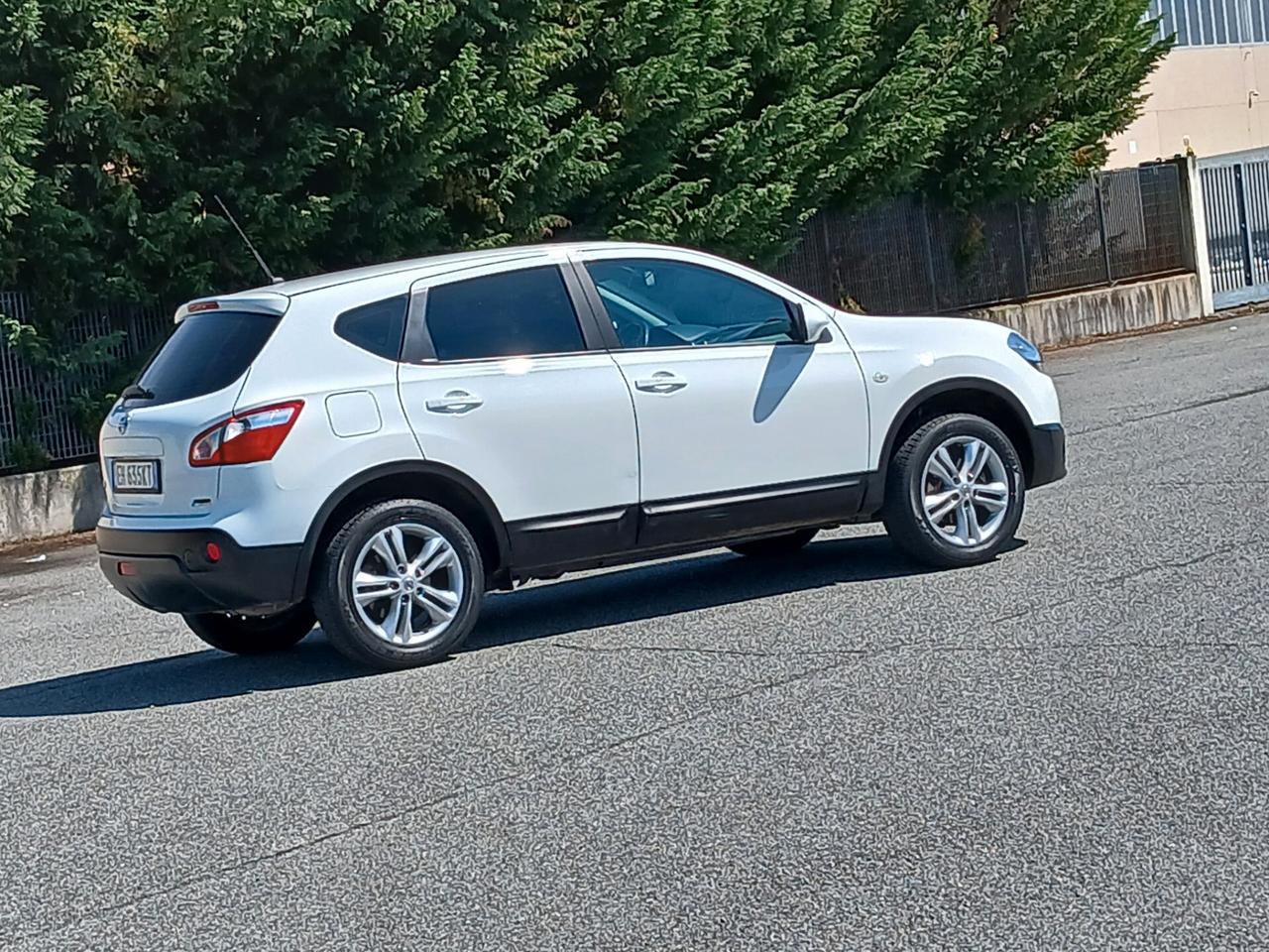 Nissan Qashqai Tekna 86 000 km certificati