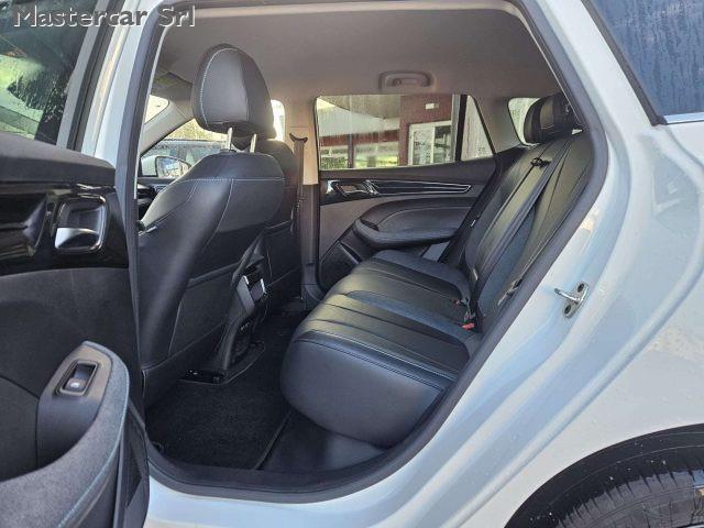 MG MG5 MG5 Luxury Long Range - GN040SG