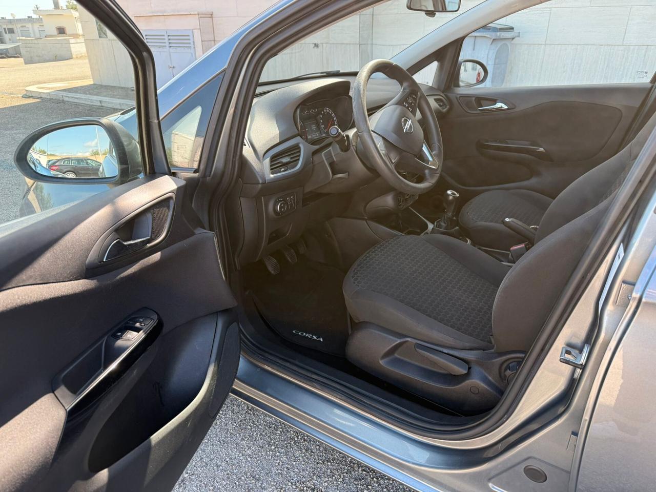 Opel Corsa 1.2 Advance 70 CV 5/P