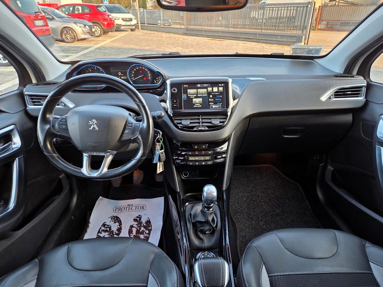 Peugeot 2008 BlueHDi 120 S&S Allure