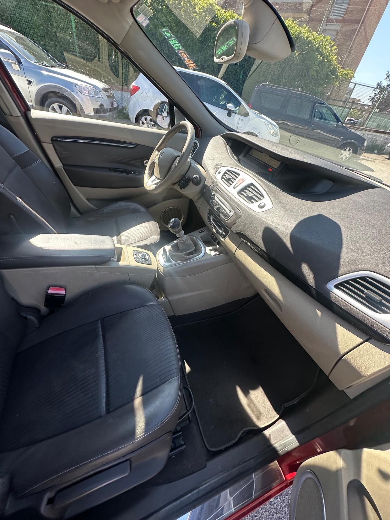 Renault Scenic Scénic X-Mod 1.5 dCi 110CV Luxe