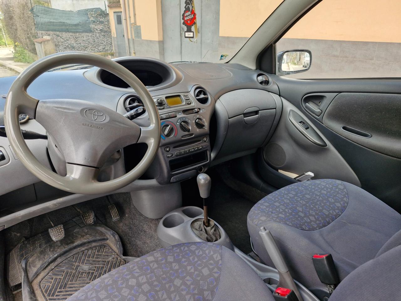 Toyota Yaris 1.4 tdi D-4D cat 5 porte Sol