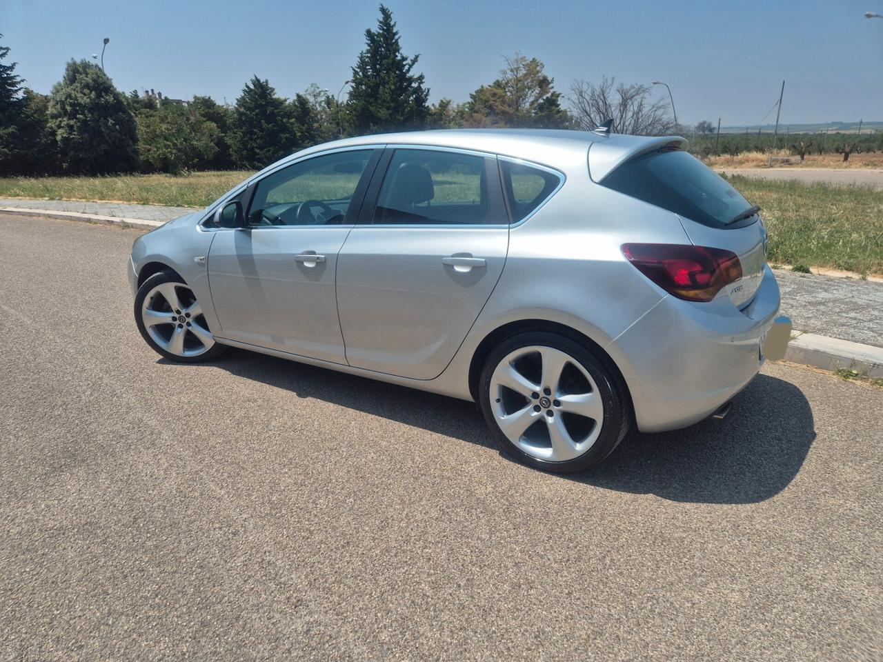 Opel Astra cosmo 1.4 Turbo 140CV 5 porte 2012