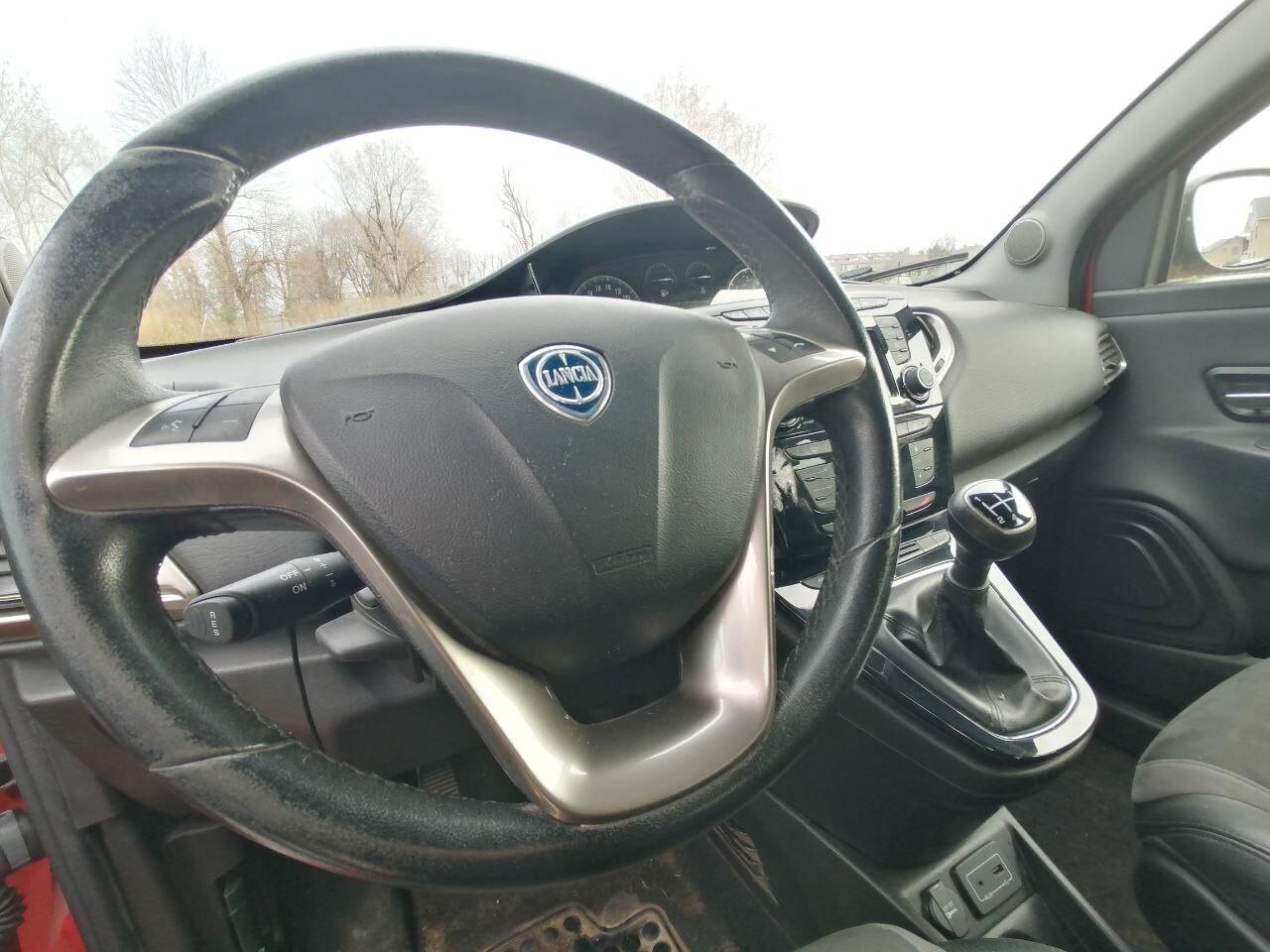 Lancia Ypsilon 1.3 MJT 16V 95 CV 5 porte S&S Platinum