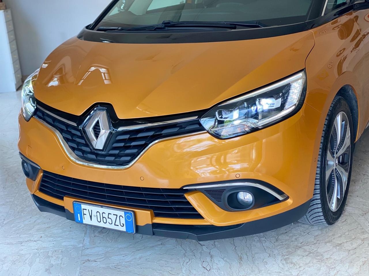 Renault Scenic Scénic Blue dCi 120 CV EDC Intens
