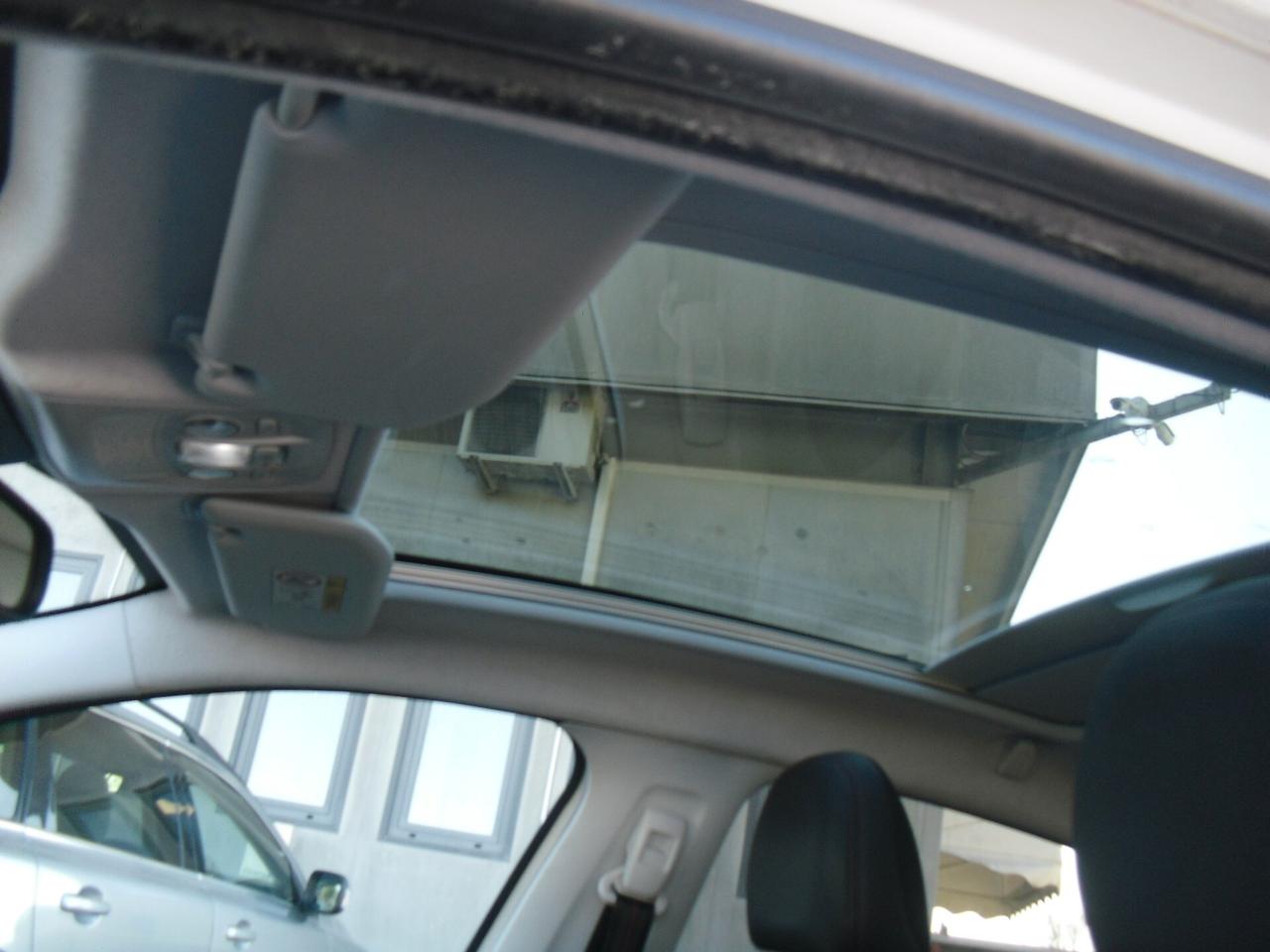 Peugeot 208 BlueHDi 100 5p. GT Line ICE White, FULL OPTIONAL, OTTIME CONDIZIONI!!