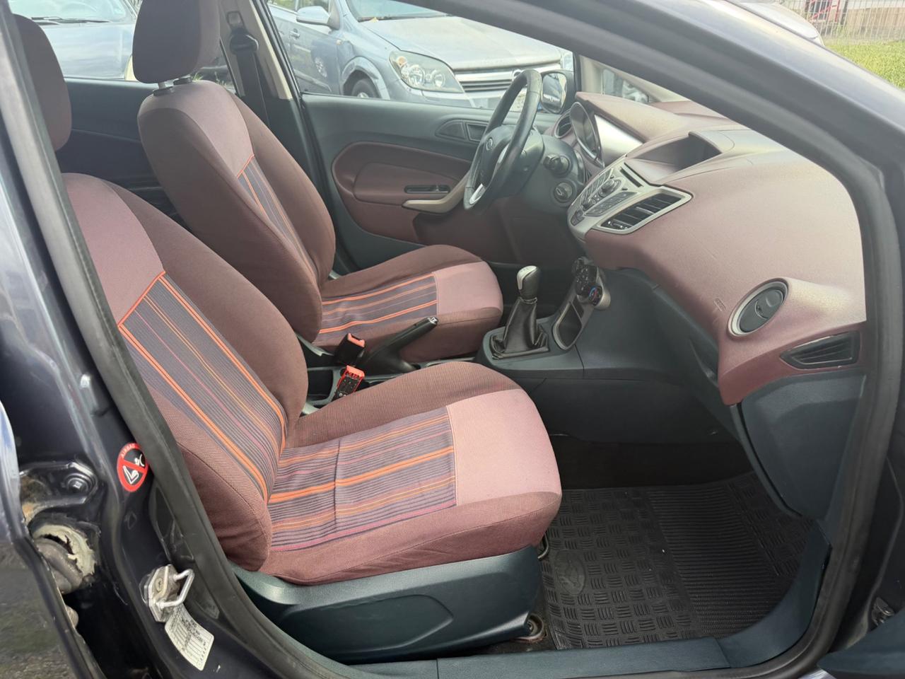 Ford Fiesta Ikon 1.4 TDCi 70CV 5 porte