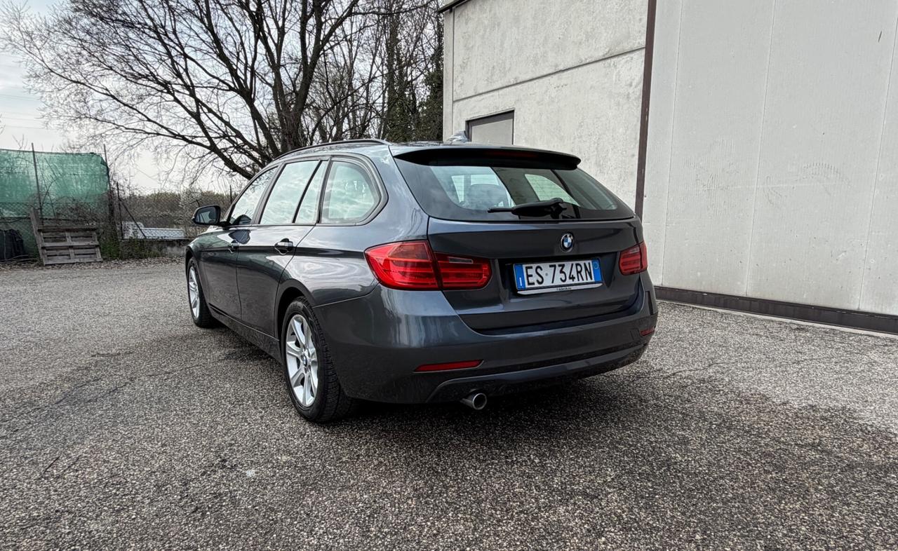 Bmw 320 320d xDrive Touring Luxury