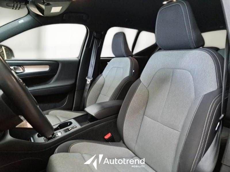 Volvo XC40 Recharge T4 129+82 CV Plug-In Hybrid Automatica Recharge Core