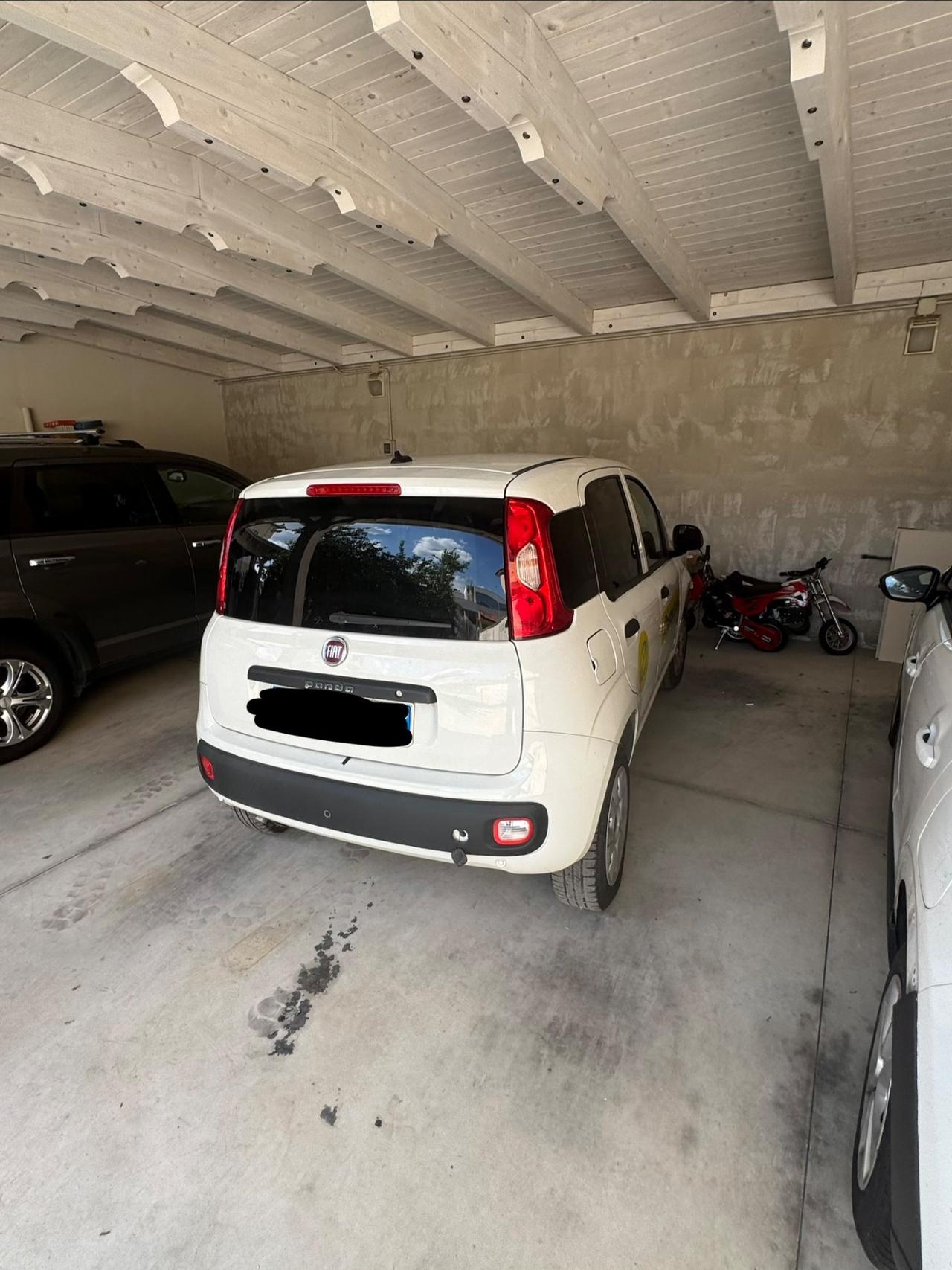 Fiat Panda metano Van 2 posti incidentata