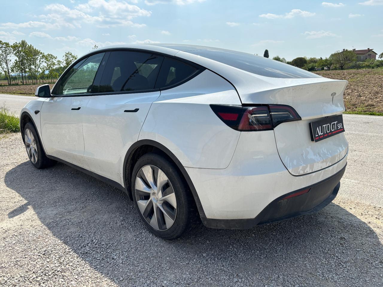 Tesla Model Y RWD