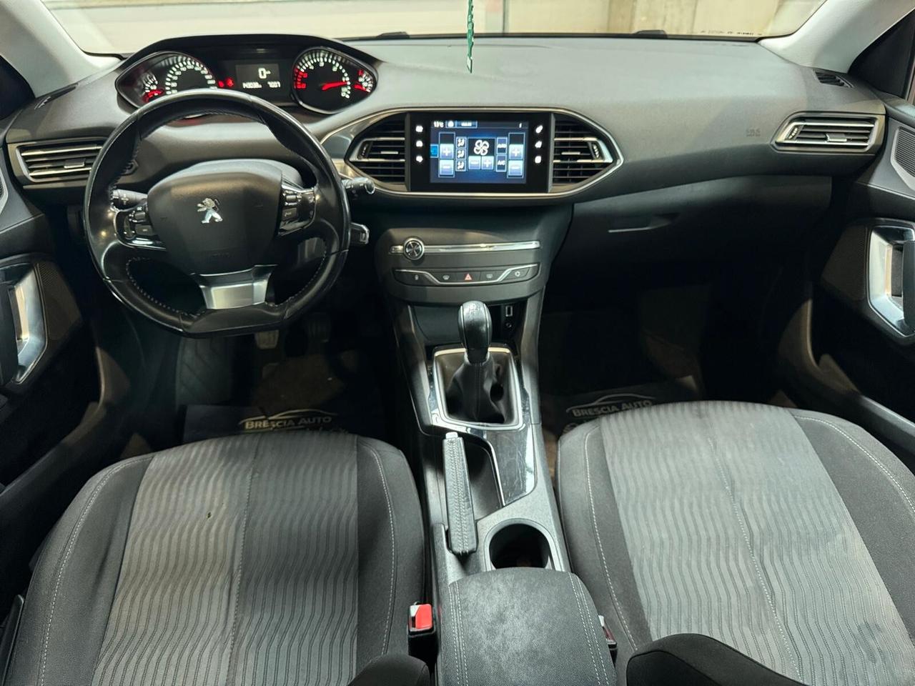 Peugeot 308 II 2015 5p 1.6 hdi 8v Active 92cv fap