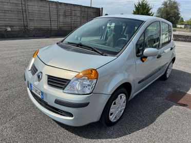 Renault Modus 1.2 16V Luxe Privilège