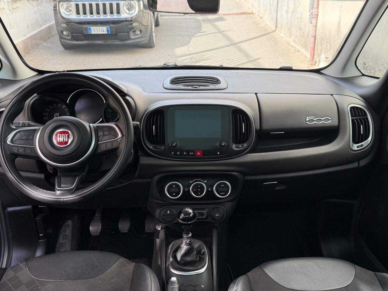 Fiat 500L LOUNGE con tetto panoramico