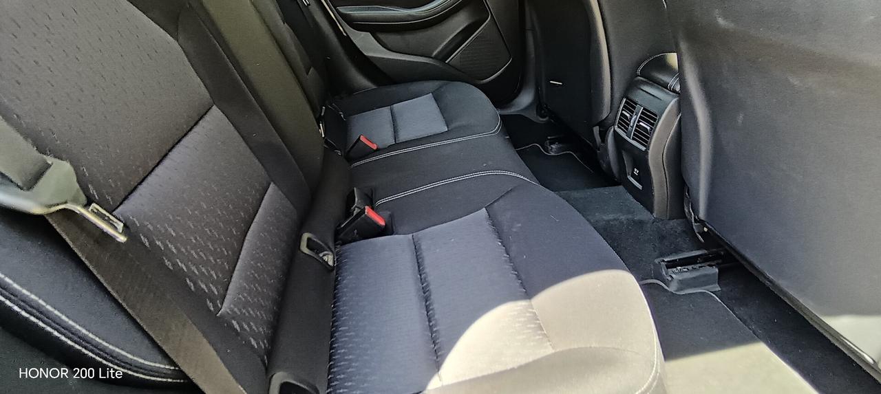 Infiniti Q30 1.5d Business 109cv