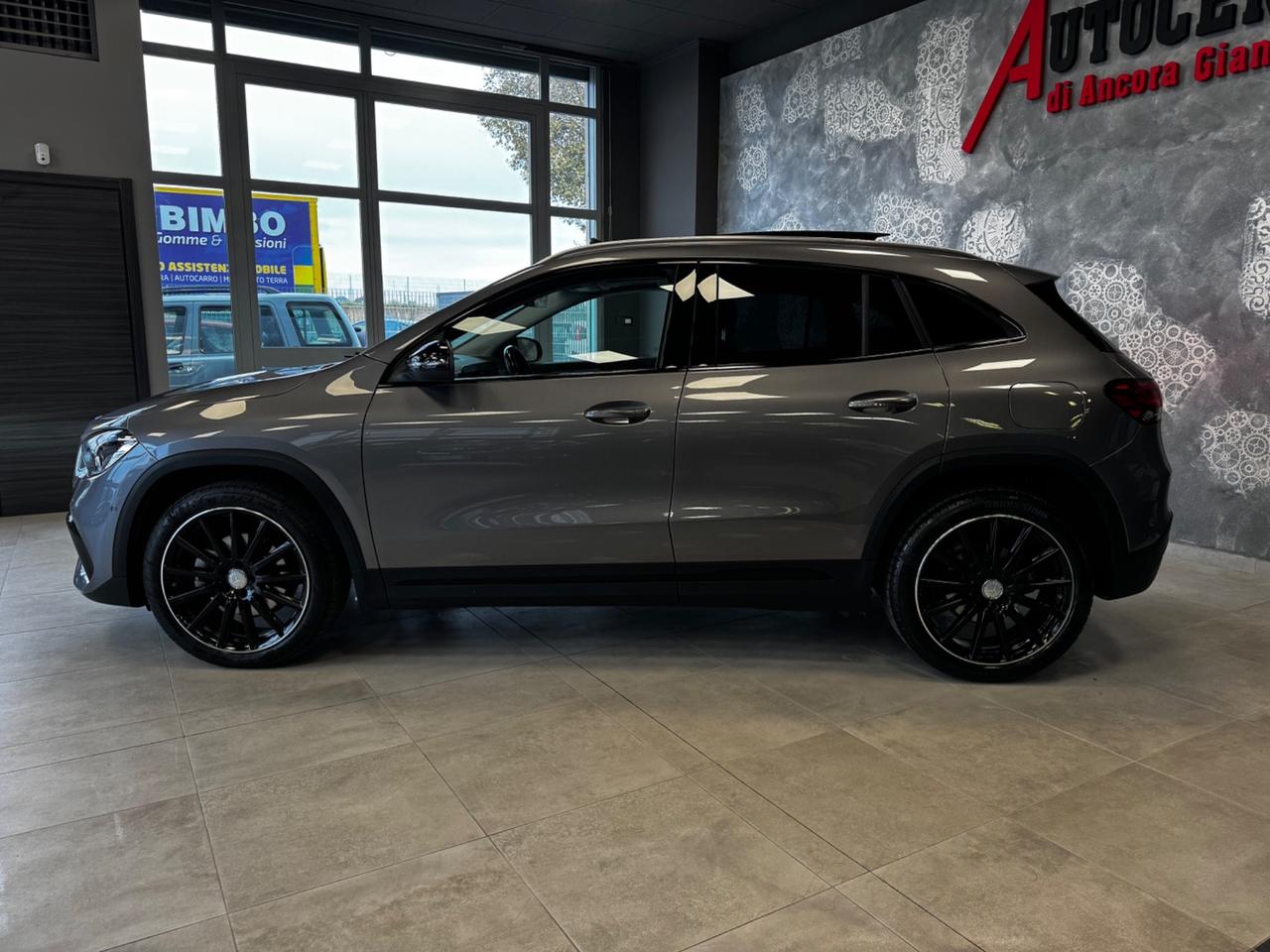 MERCEDES GLA 200CDI AT8 TETTO APRIBILE + PACK PREMIUM