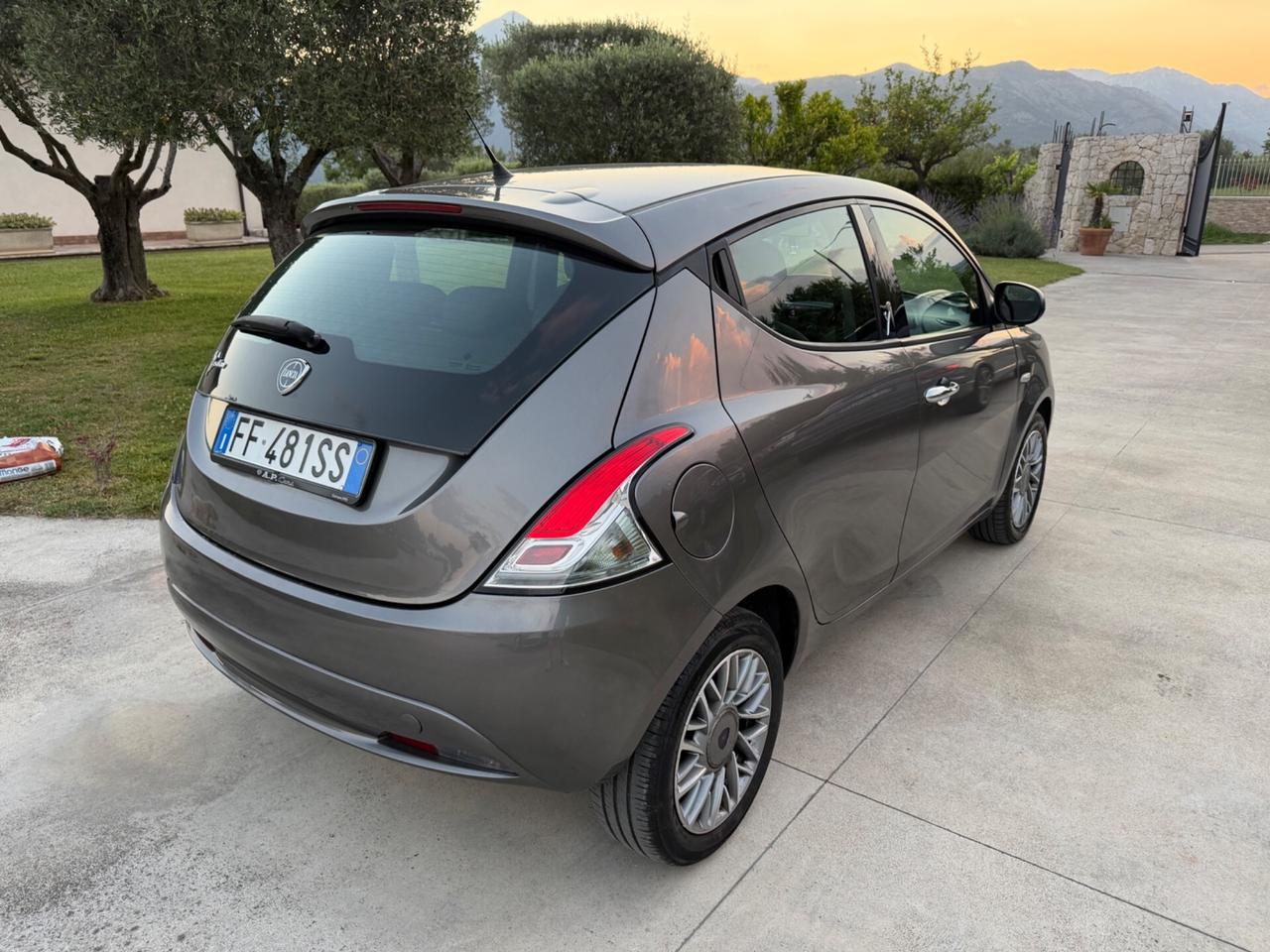 Lancia Ypsilon 1.3 MJT 16V 95 CV 5 porte S&S Mya