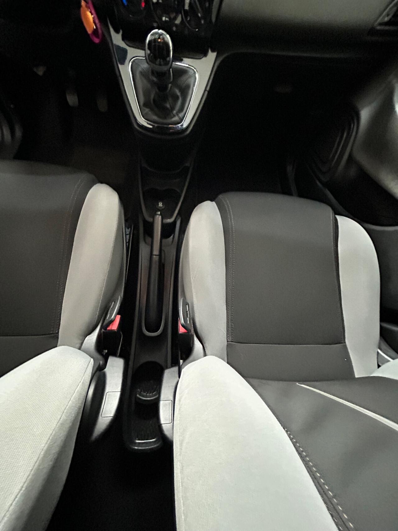 Lancia Ypsilon 1.2 69 CV 5 porte GPL Ecochic Gold