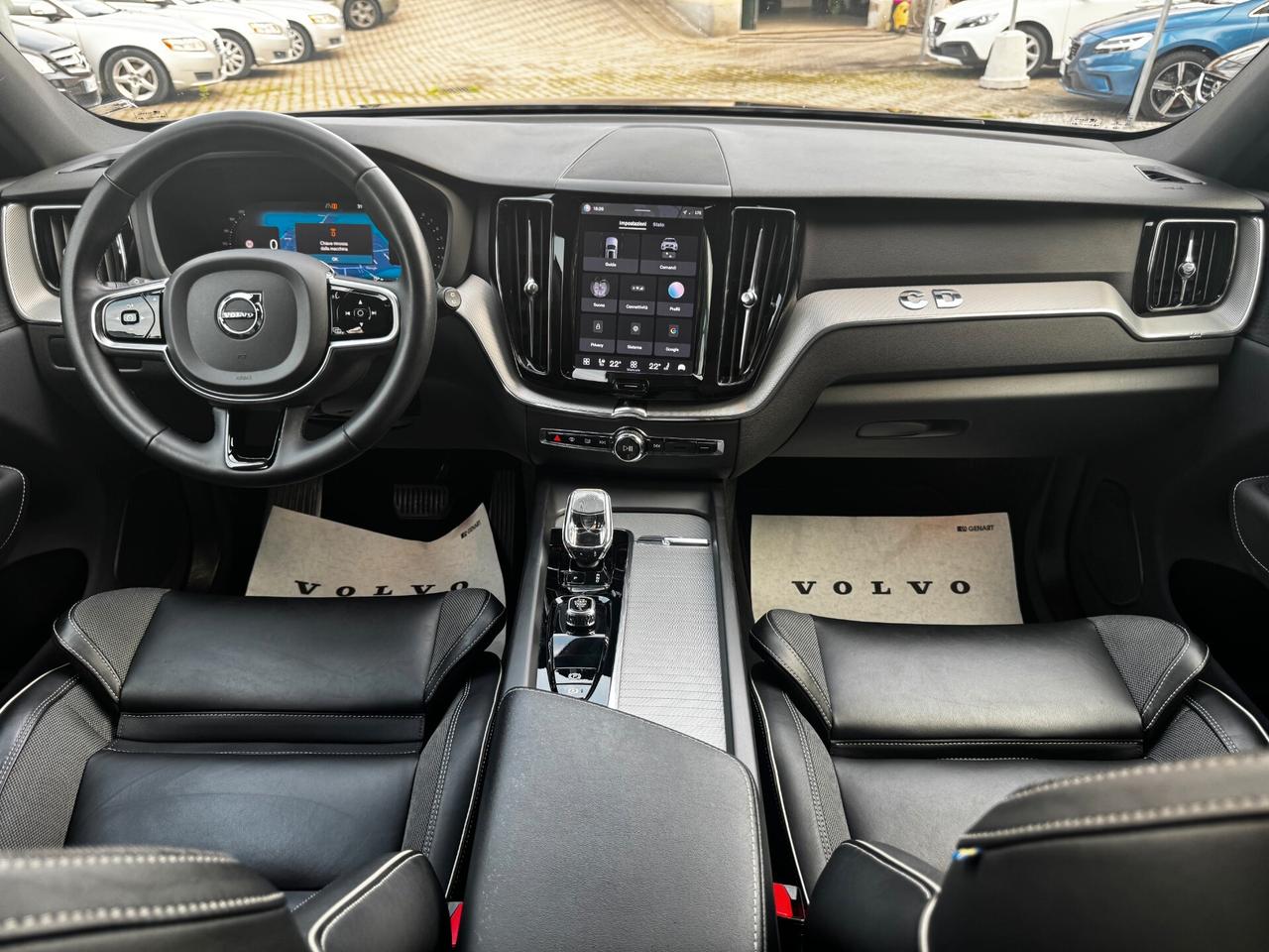Volvo XC 60 XC60 B4 R DESIGN