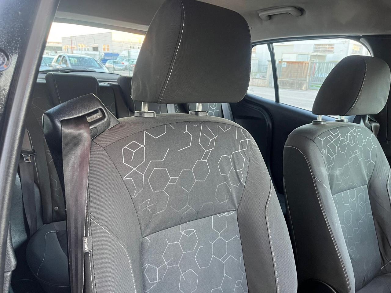 Ford B-Max 1.6 TDCi 95 CV Individual