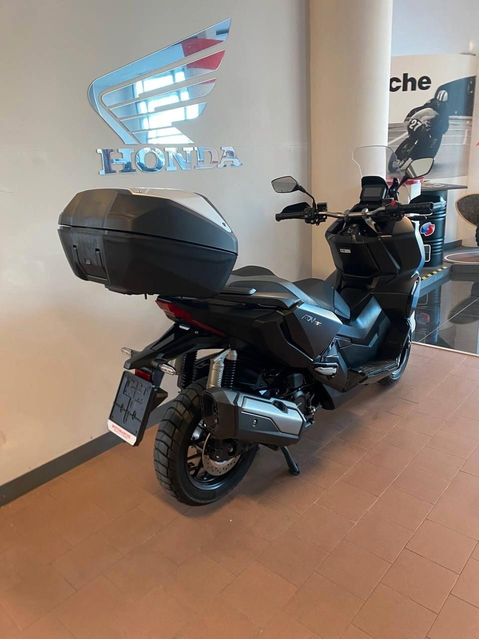 Honda ADV 350