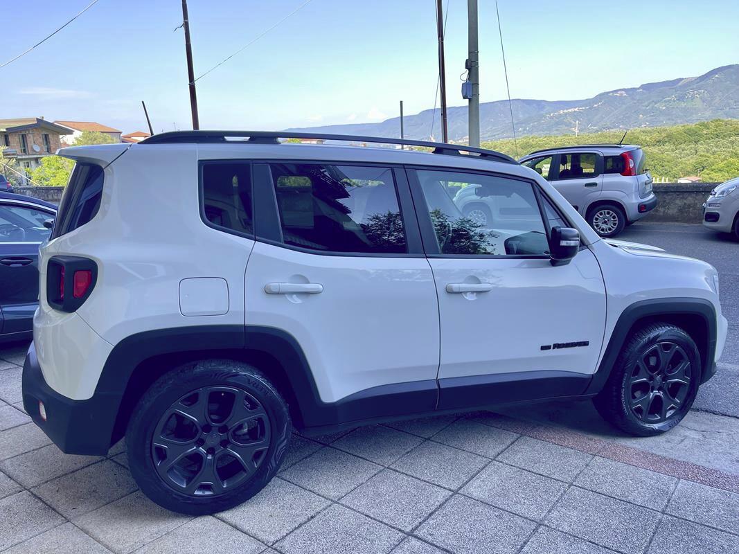 Jeep Renegade 1.6 Mjt 130 CV 80th Anniversary "Navi - Retrocamera - cerchi da 18°- pack black - vetri privacy - Interni specifici 80TH Anniversary in tessuto Premium"