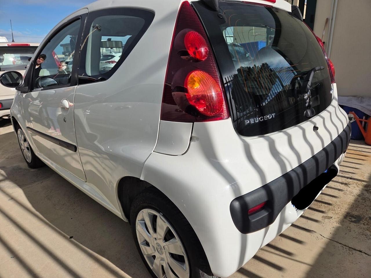 PEUGEOT 107 1.0 68 CV 3P ACTIVE 2013