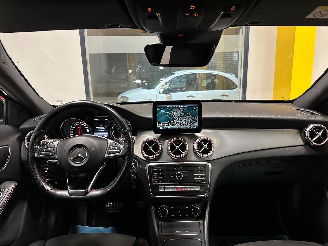 Mercedes-benz GLA 200 PREMIUM AMG 4 MATIC